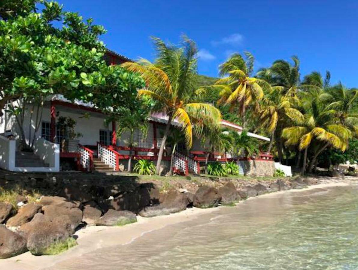Bequia Beachfront Villa Hotel Friendship Екстериор снимка