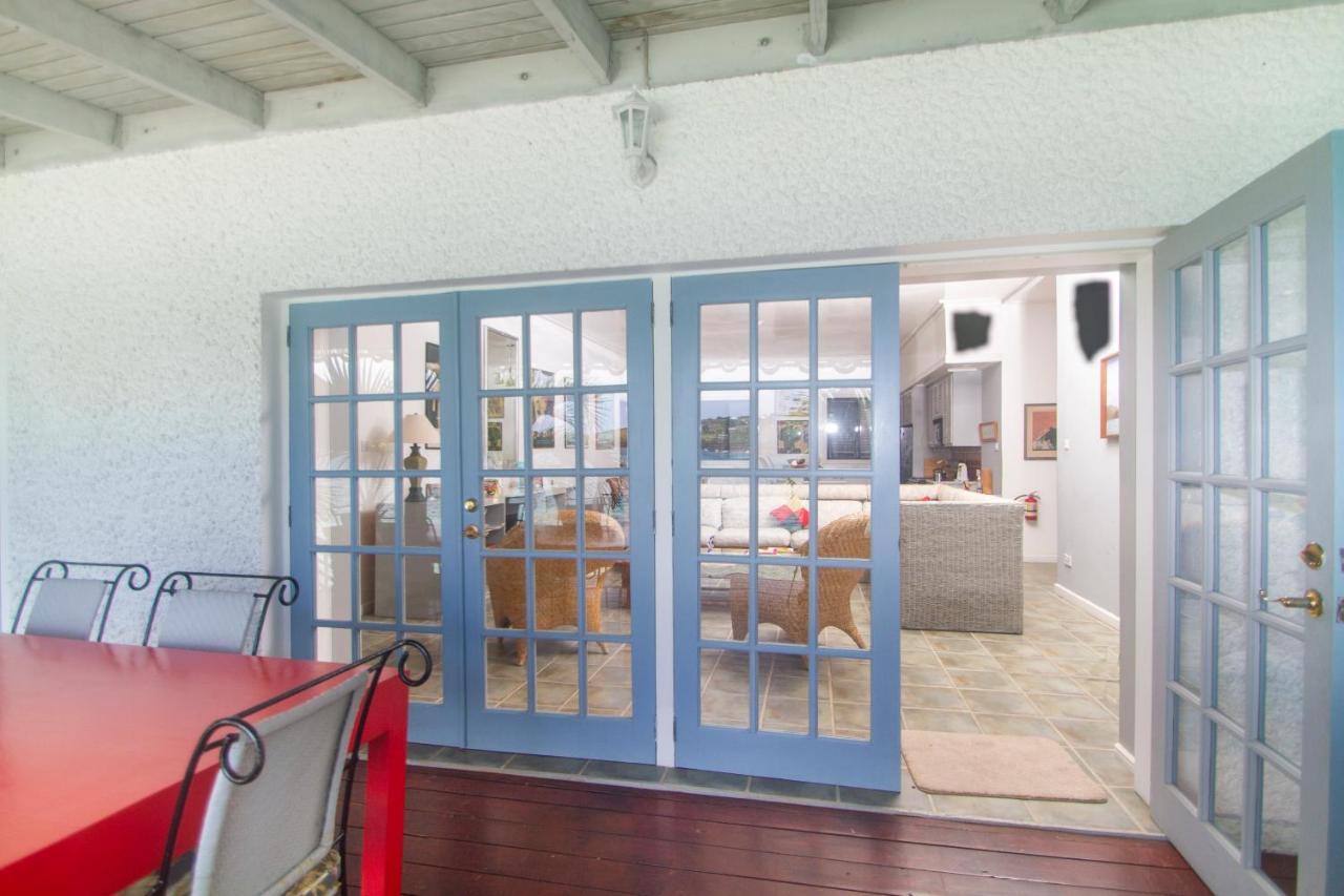 Bequia Beachfront Villa Hotel Friendship Екстериор снимка