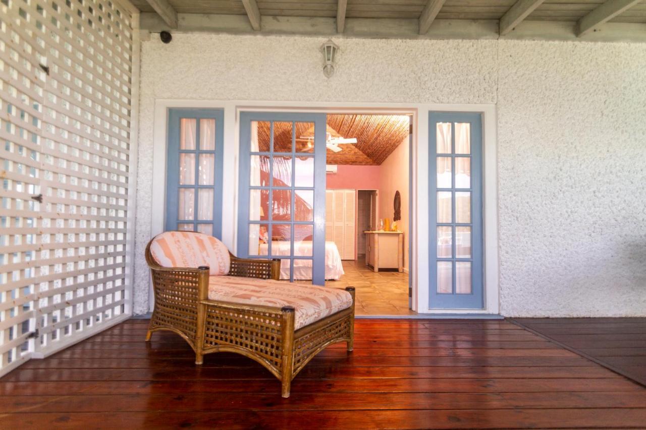 Bequia Beachfront Villa Hotel Friendship Екстериор снимка